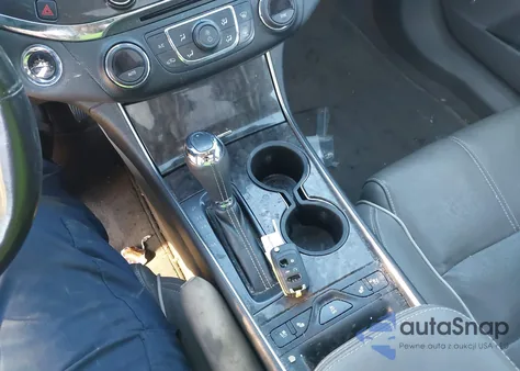 2015 Chevrolet Impala 2Lz z USA, uszkodzony, nr VIN 1G1165S30FU104120